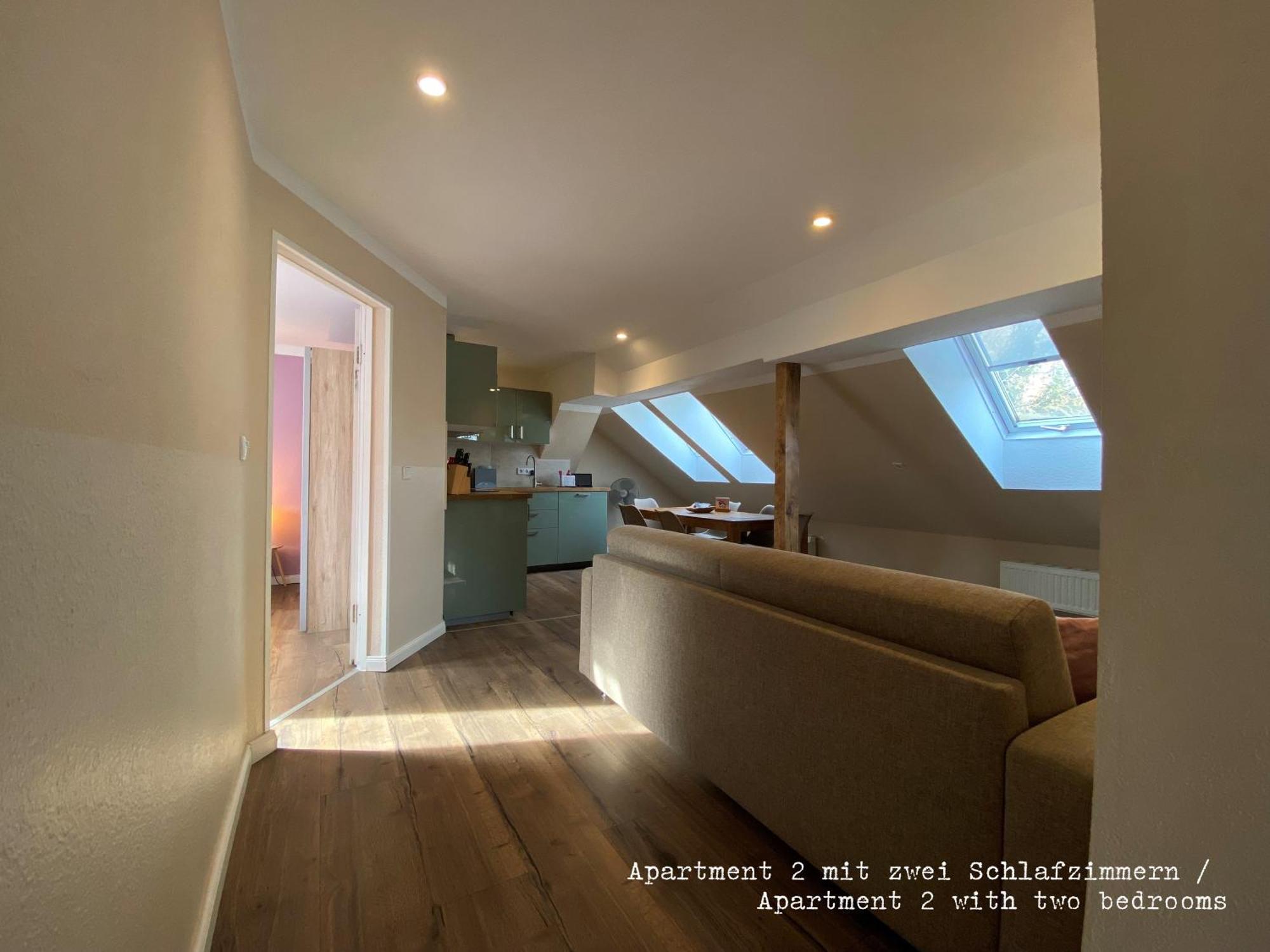 Amaroo - “charlottenhof” 2* Potsdam