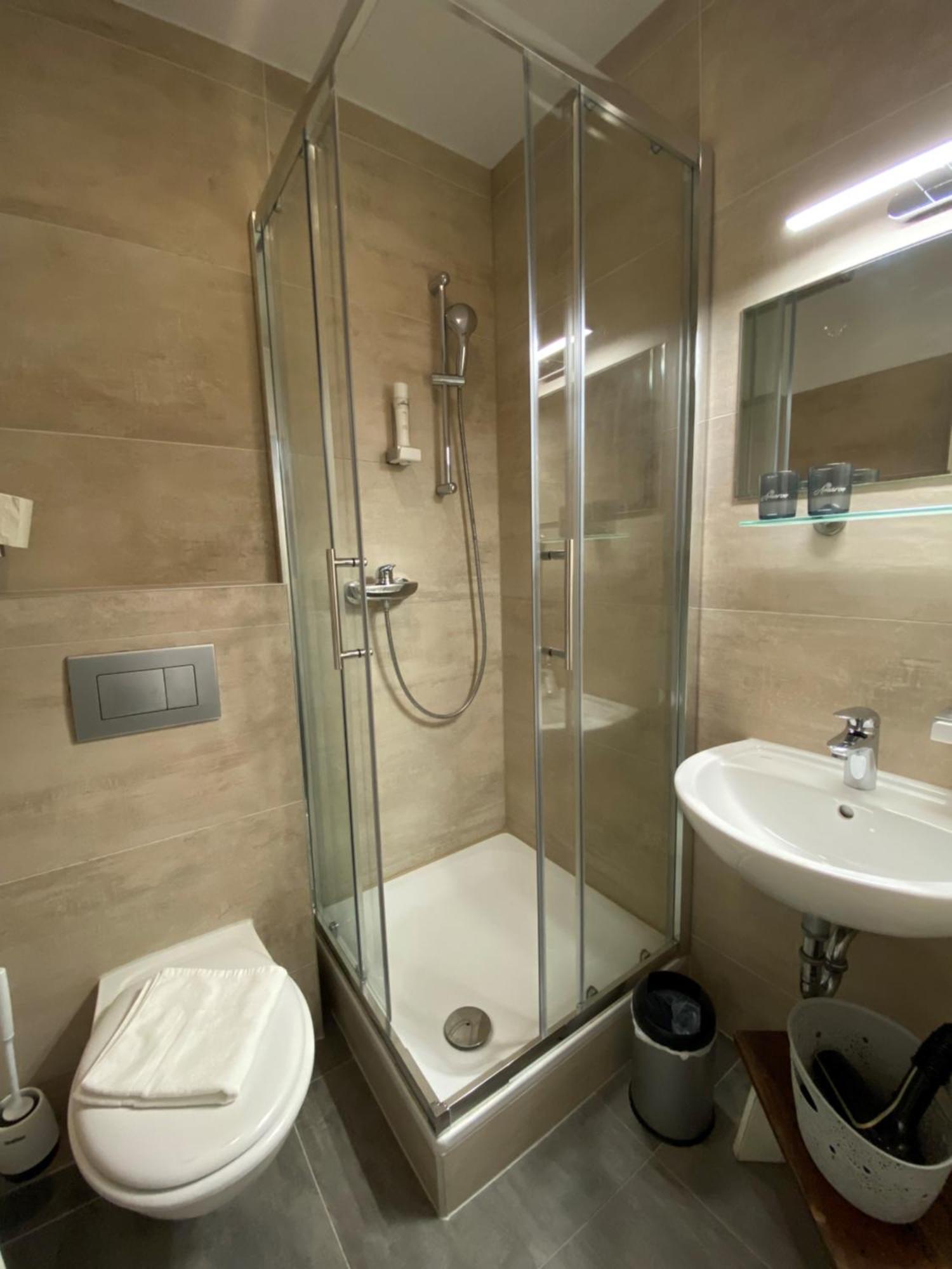 Inn Amaroo - Gaestehaus “charlottenhof”
