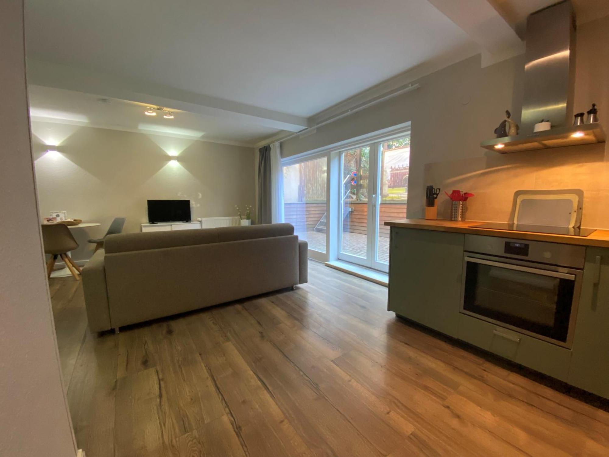 Amaroo - “charlottenhof” 2*